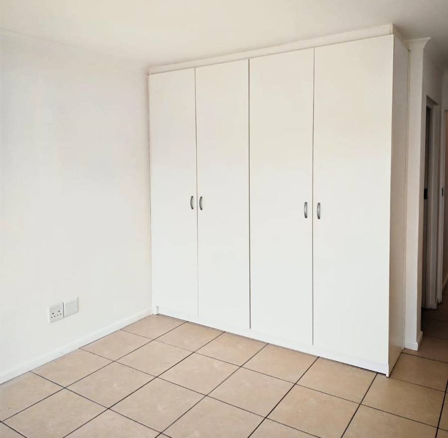 2 Bedroom Property for Sale in De Kelders Western Cape